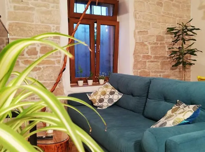 Henna Apartmán Pula