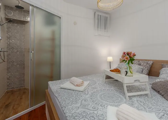 Henna Apartmán *