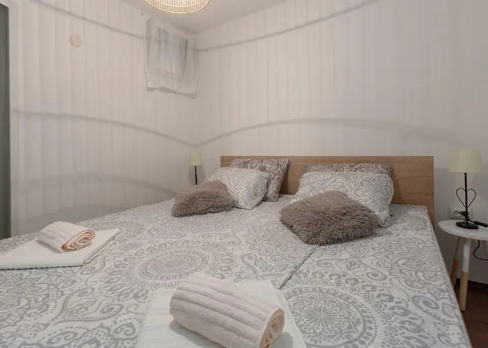 Henna Apartmán Pula